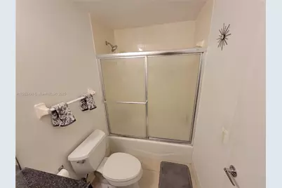 185 SE 14th Ter #1101, Miami, FL 33131 - Photo 11