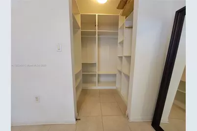 185 SE 14th Ter #1101, Miami, FL 33131 - Photo 9