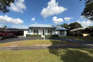 7441 SW 19th St, Plantation, FL 33317 - Photo 11