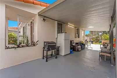 166 E 15th St, Hialeah, FL 33010 - Photo 5