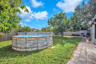 19541 NW 57th Ct, Hialeah, FL 33015 - Photo 37