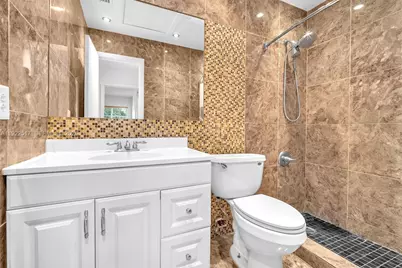 19541 NW 57th Ct, Hialeah, FL 33015 - Photo 23