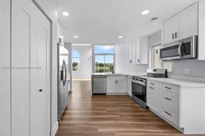 3835 Lombardy St, Hollywood, FL 33021 - Photo 9