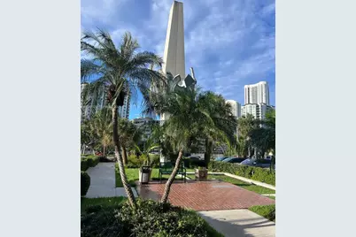 300 Bayview Dr #201, Sunny Isles Beach, FL 33160 - Photo 37