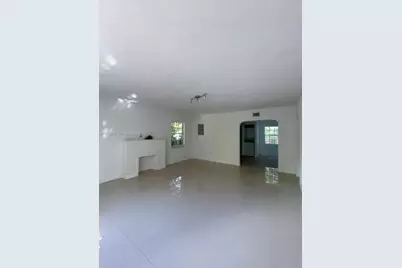 531 NE 68th St #1, Miami, FL 33138 - Photo 3