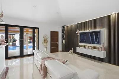 14252 SW 30th St, Miami, FL 33175 - Photo 11