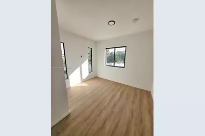 753 NW 30th St #1, Miami, FL 33127 - Photo 13