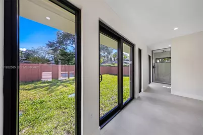 8120 SW 162nd St, Palmetto Bay, FL 33157 - Photo 35