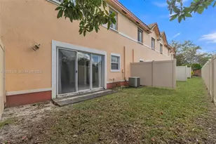 8761 SW 21st St, Miramar, FL 33025 - Photo 31