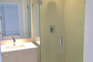 55 SW 9th St, Miami, FL 33130 - Photo 9