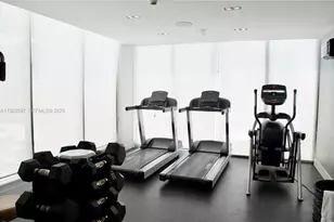 6080 Collins Ave, Miami Beach, FL 33140 - Photo 25