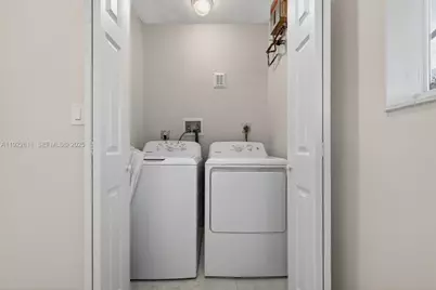 1979 NE 176th St, North Miami Beach, FL 33162 - Photo 21