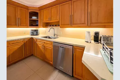 8877 Collins Ave #809, Surfside, FL 33154 - Photo 11