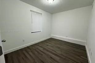 1068 NW 5th St, Miami, FL 33128 - Photo 9