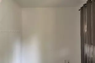 1068 NW 5th St, Miami, FL 33128 - Photo 13