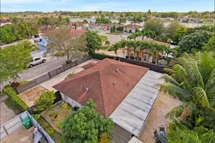 29330 SW 143rd Ave, Homestead, FL 33033 - Photo 23