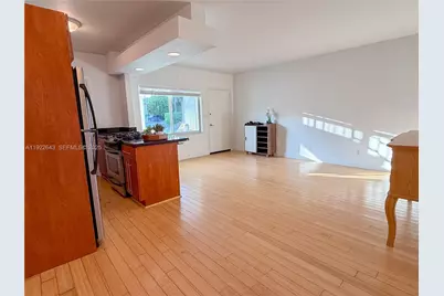 10101 W Bay Harbor Dr #5, Bay Harbor Islands, FL 33154 - Photo 23