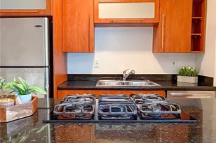 10101 W Bay Harbor Dr, Bay Harbor Islands, FL 33154 - Photo 9