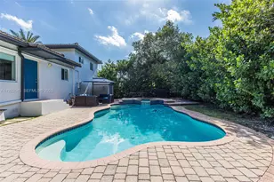 12300 NE Miami Ct, North Miami, FL 33161 - Photo 31