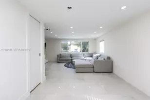 12300 NE Miami Ct, North Miami, FL 33161 - Photo 23