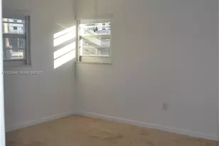 2455 Flamingo Dr, Miami Beach, FL 33140 - Photo 15