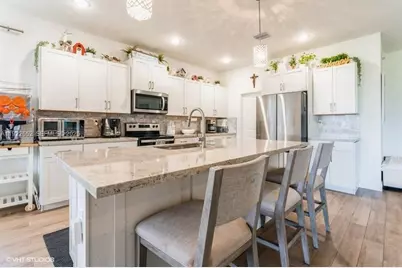 16033 SW 277th St, Homestead, FL 33031 - Photo 11