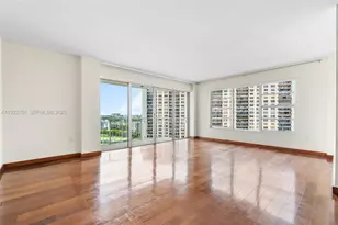 11111 Biscayne Blvd, Miami, FL 33181 - Photo 1