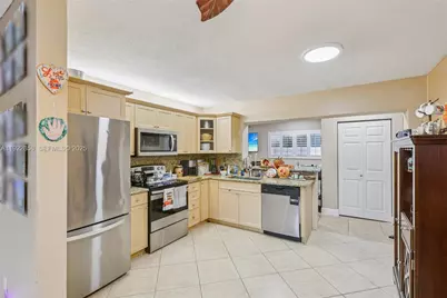 6003 NW 74th Ave, Tamarac, FL 33321 - Photo 15