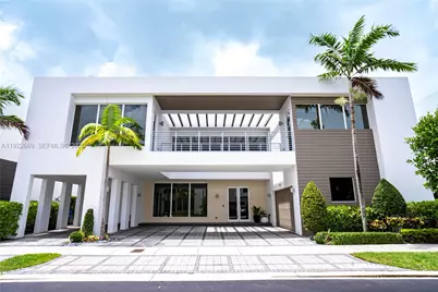 10272 NW 75th Ter, Doral, FL 33178 - Photo 1
