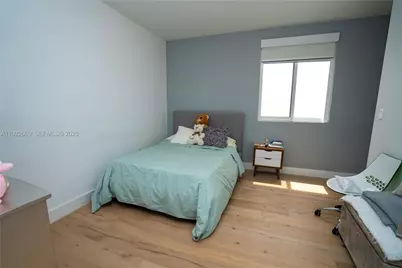 10272 NW 75th Ter, Doral, FL 33178 - Photo 21