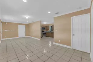 10220 SW 178th St, Miami, FL 33157 - Photo 9