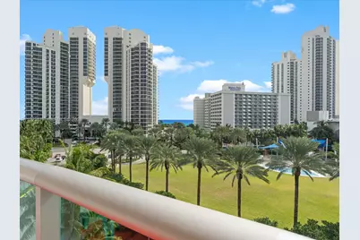 19370 E Collins Ave #625, Sunny Isles Beach, FL 33160 - Photo 11
