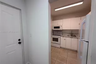 10900 SW 104th St, Miami, FL 33176 - Photo 7