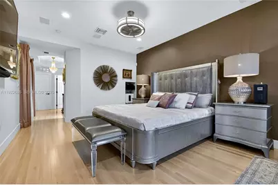 7724 Hawthorne Ave, Miami Beach, FL 33141 - Photo 19