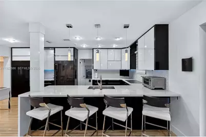 7724 Hawthorne Ave, Miami Beach, FL 33141 - Photo 13