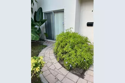 3141 N Palm Aire Dr #3141, Pompano Beach, FL 33069 - Photo 3