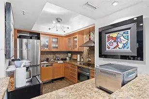 1775 Washington Ave, Miami Beach, FL 33139 - Photo 9