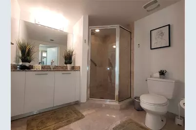 41 SE 5th St #710, Miami, FL 33131 - Photo 9