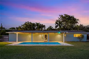 9340 SW 178th St, Palmetto Bay, FL 33157 - Photo 5