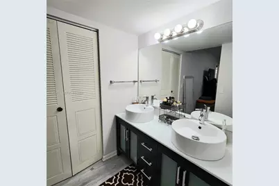20240 NE 3rd Ct #7, Miami, FL 33179 - Photo 7
