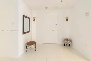 5255 Collins Ave, Miami Beach, FL 33140 - Photo 5