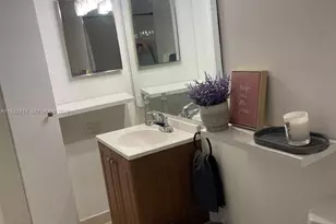 8290 Lake Dr, Doral, FL 33166 - Photo 17