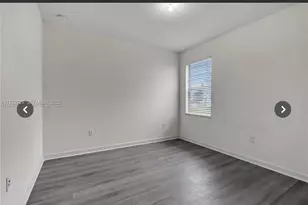 10091 W 35th Ln, Hialeah, FL 33018 - Photo 11