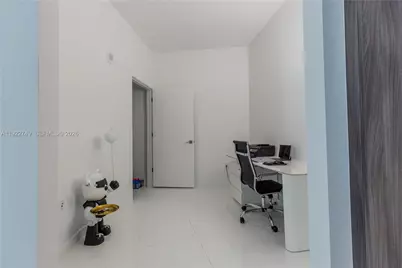 851 NE 1st Ave #3309, Miami, FL 33132 - Photo 11