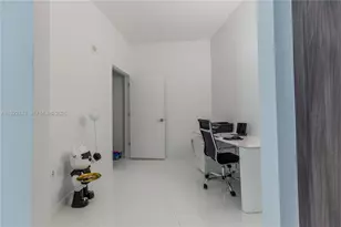 851 NE 1st Ave, Miami, FL 33132 - Photo 11