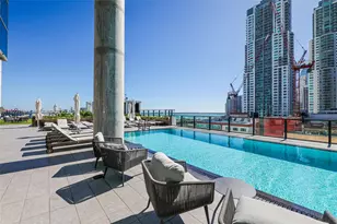 398 NE 5th St, Miami, FL 33132 - Photo 19