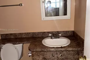 4042 NW 19th St, Lauderhill, FL 33313 - Photo 7