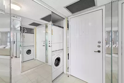 600 Parkview Dr #831, Hallandale Beach, FL 33009 - Photo 7