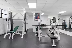 600 Parkview Dr, Hallandale Beach, FL 33009 - Photo 37