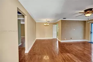 11201 SW 13th St, Pembroke Pines, FL 33025 - Photo 7